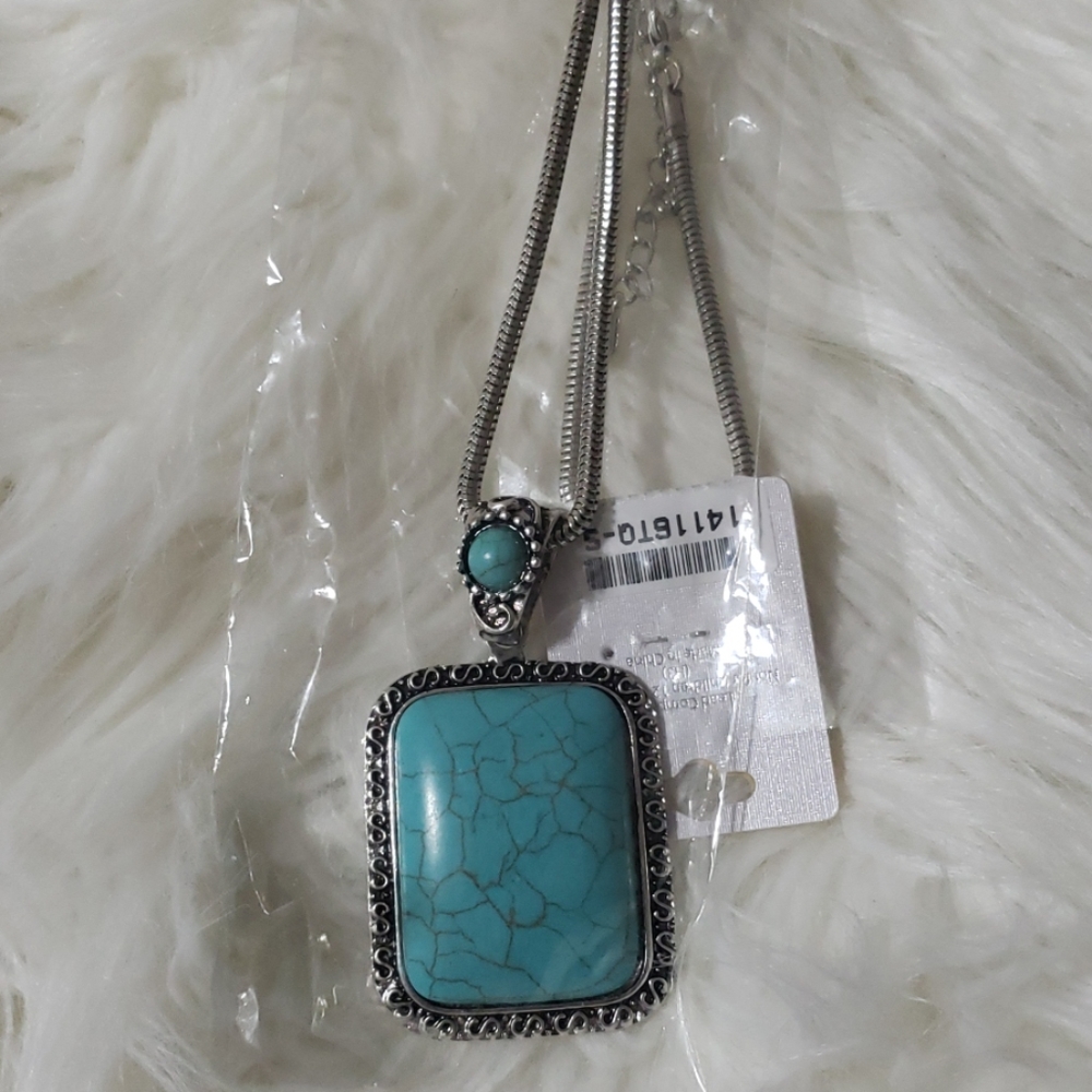 Jewelry - Picture 2 of 4